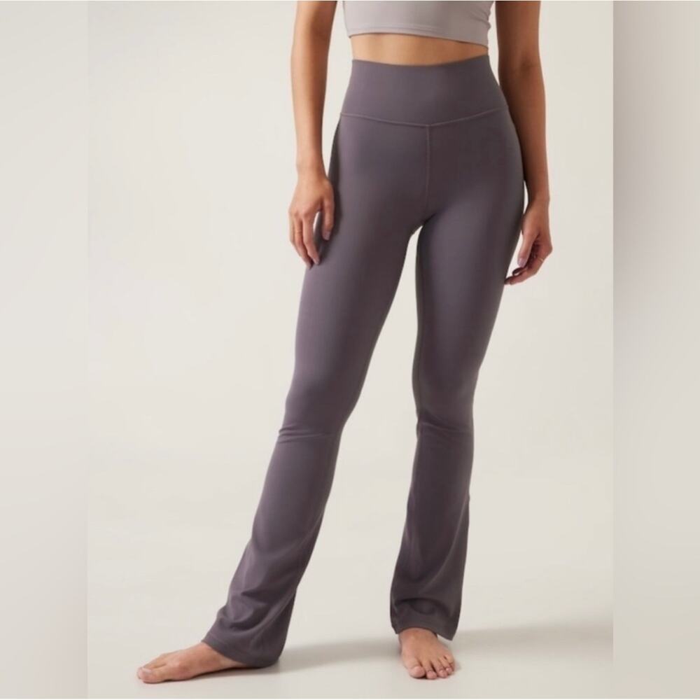 Athleta Pants Womens Large Purple Transcend Slim Yoga Bootcut Pilates Athleisure